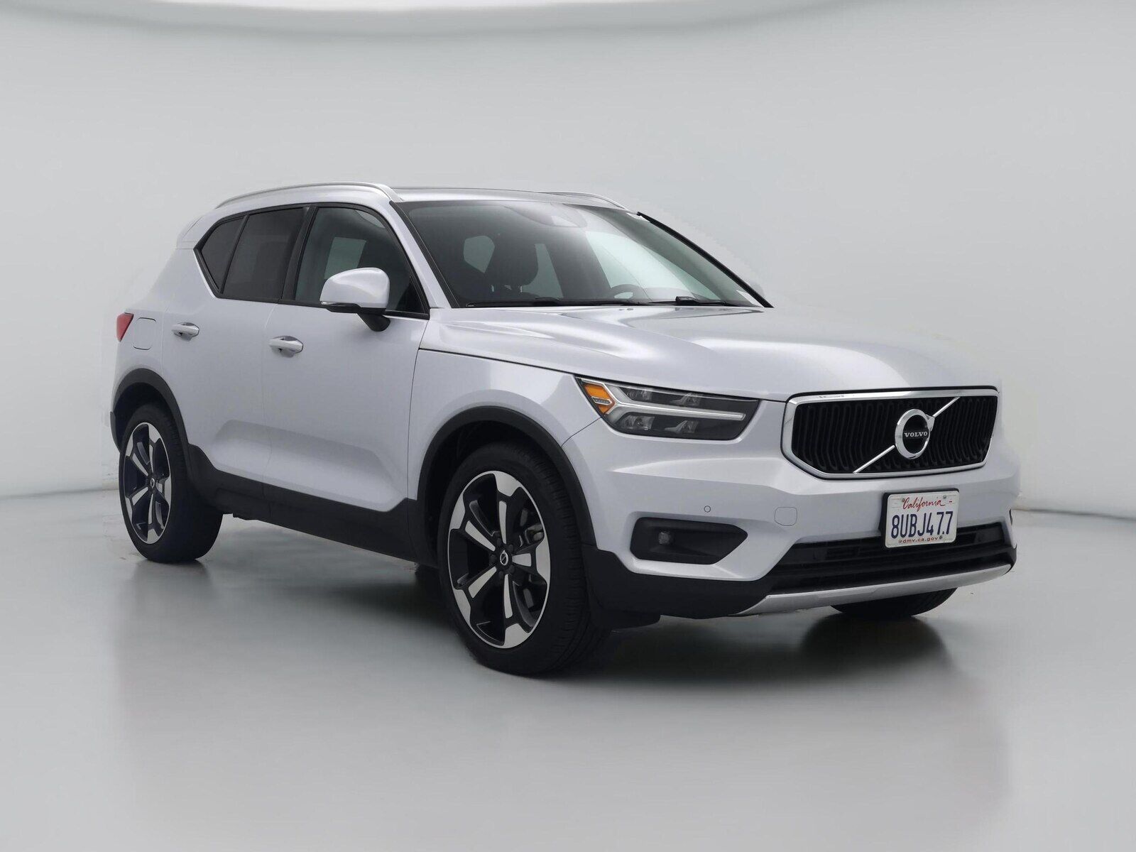 2021 VOLVO XC40