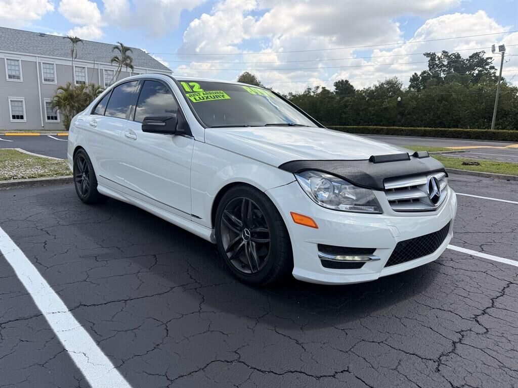 2012 MERCEDES-BENZ C-Class