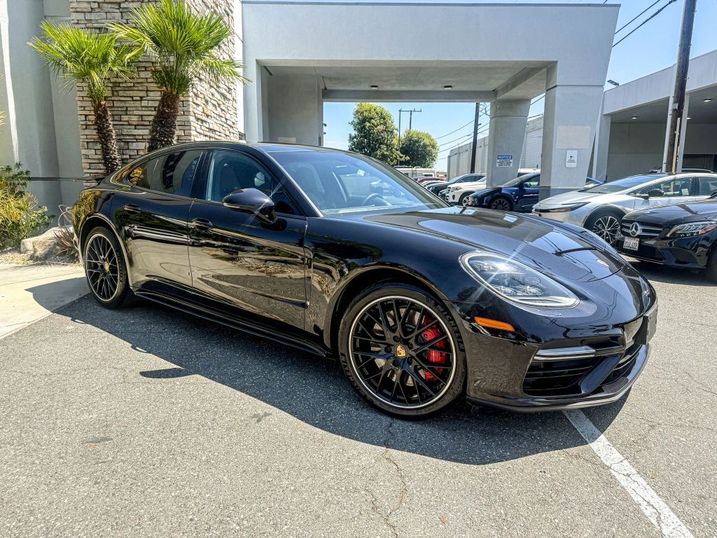 2017 Porsche Panamera