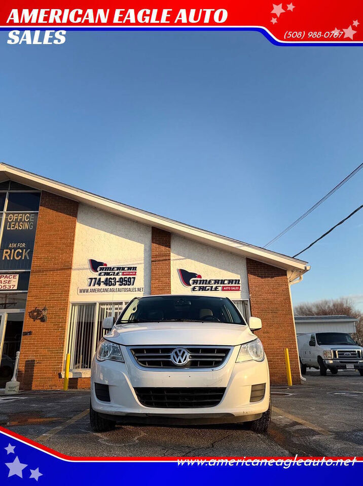 2013 VOLKSWAGEN Routan