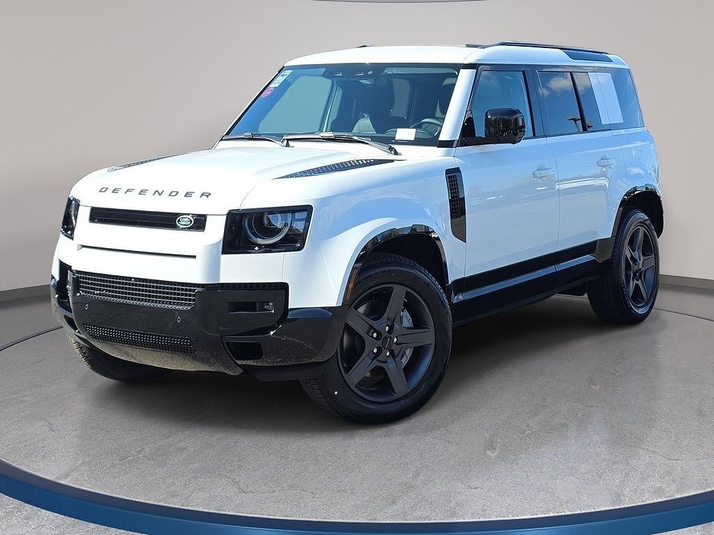 2026 LAND ROVER Defender