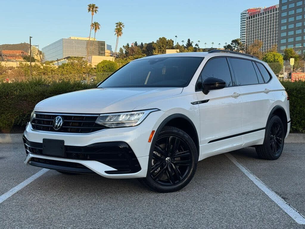 2022 VOLKSWAGEN Tiguan
