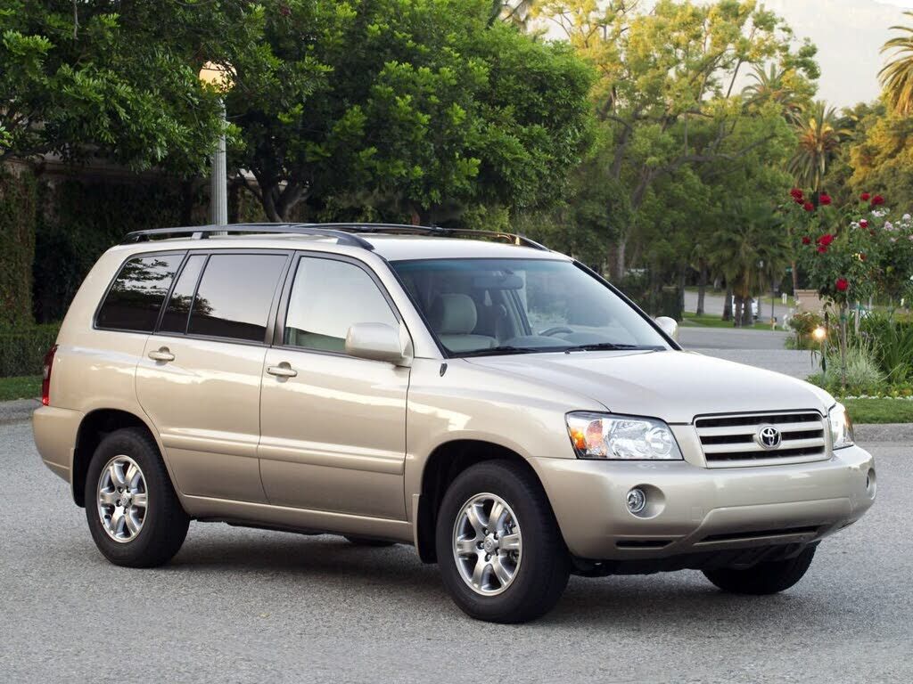 2004 TOYOTA Highlander
