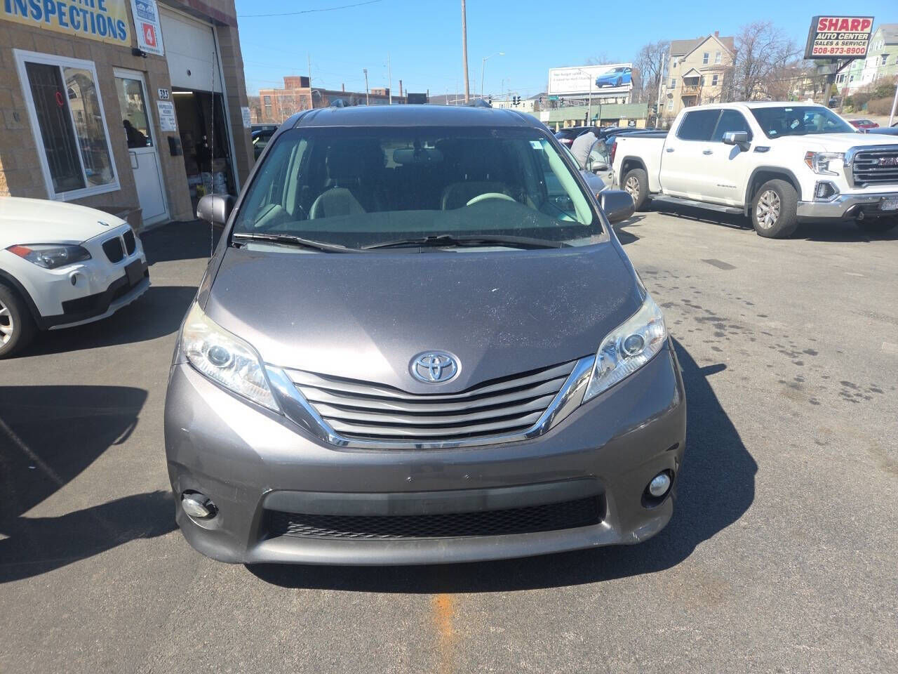 2012 TOYOTA Sienna