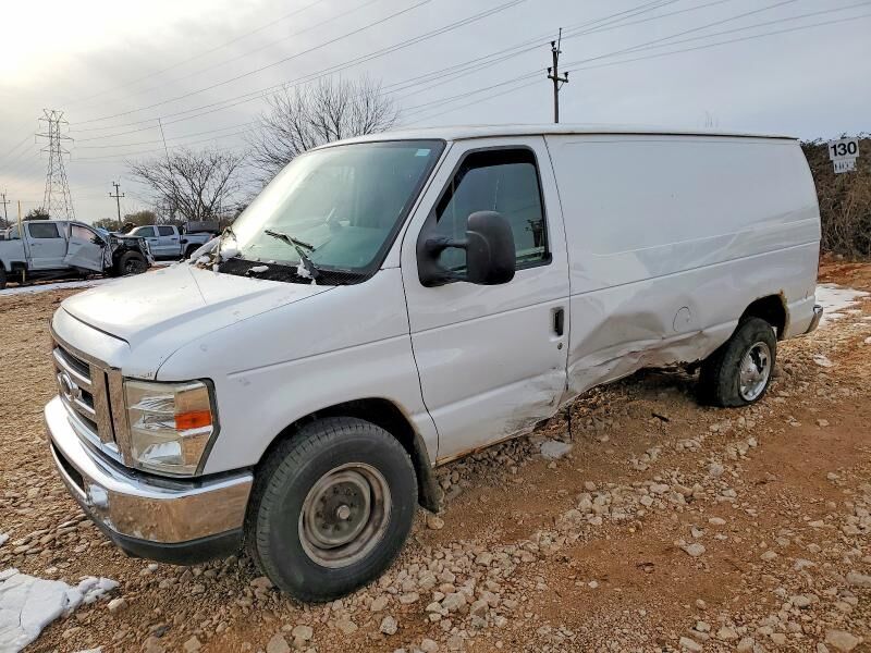 2013 FORD E-250
