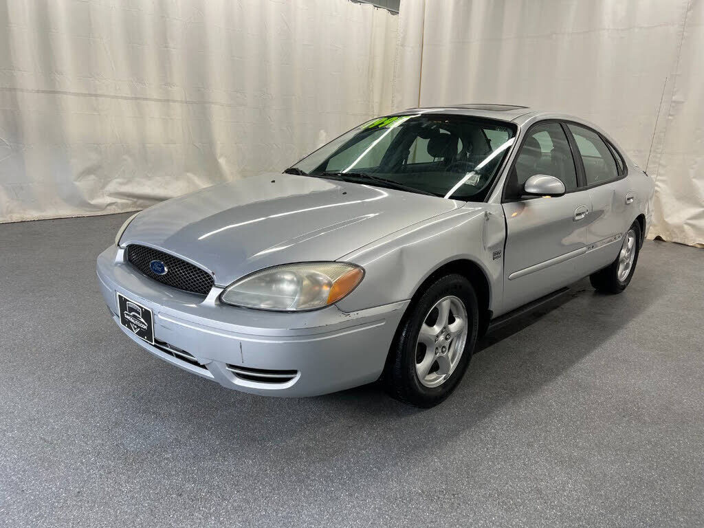 2004 FORD Taurus