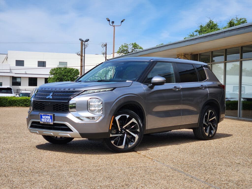 2022 MITSUBISHI Outlander