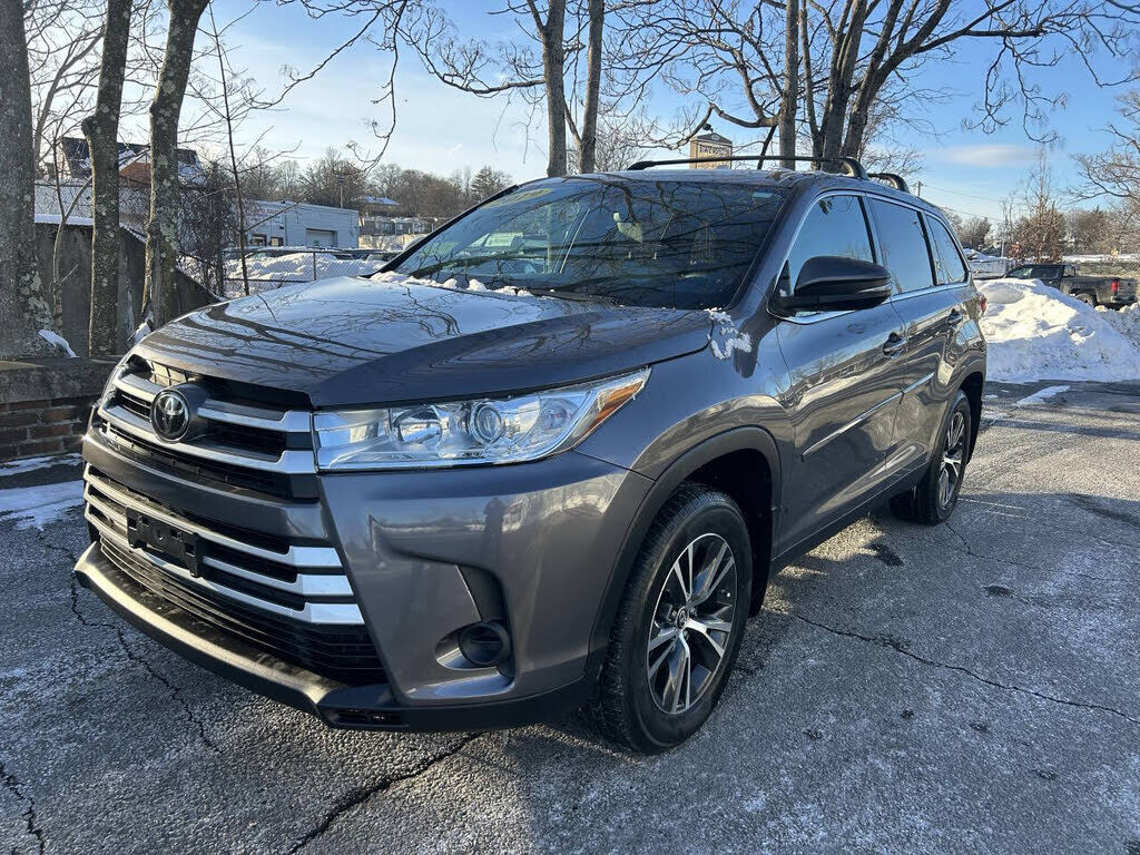 2019 TOYOTA Highlander
