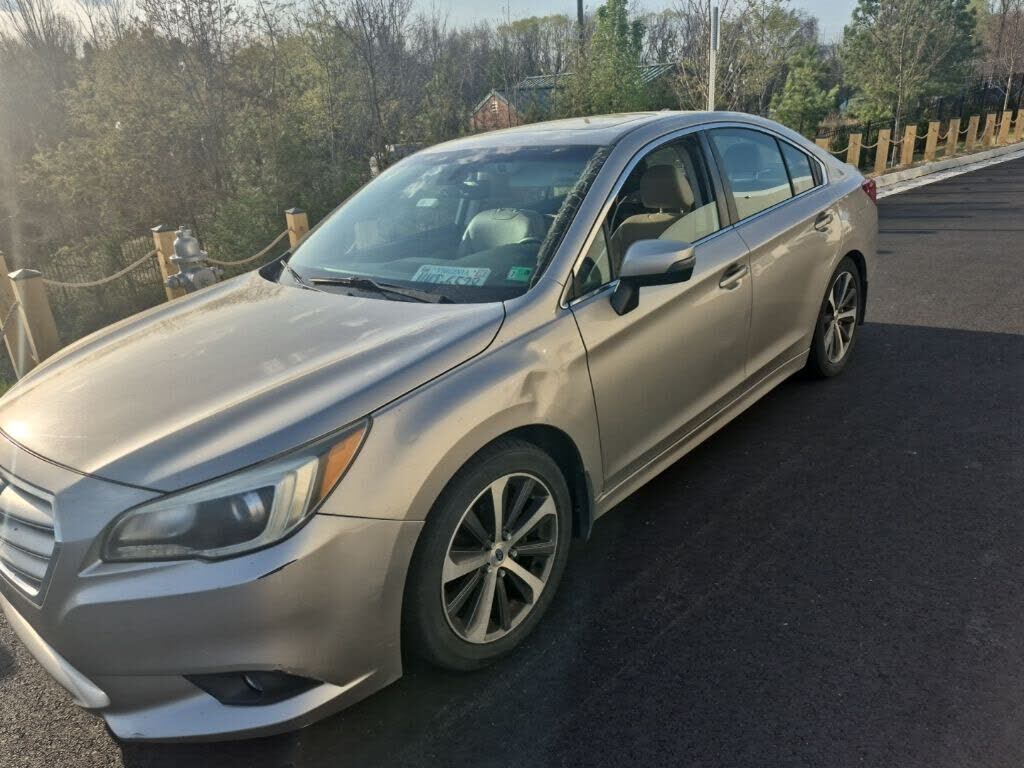 2017 SUBARU Legacy
