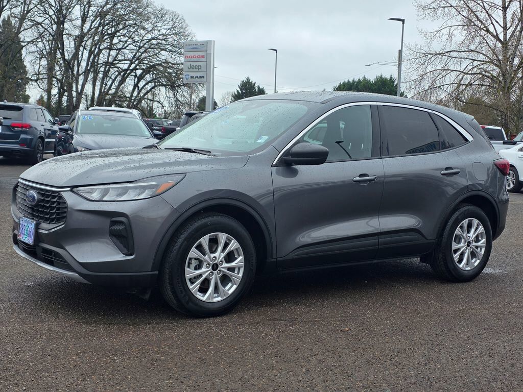 2023 FORD Escape