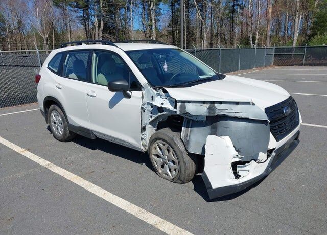 2023 SUBARU Forester