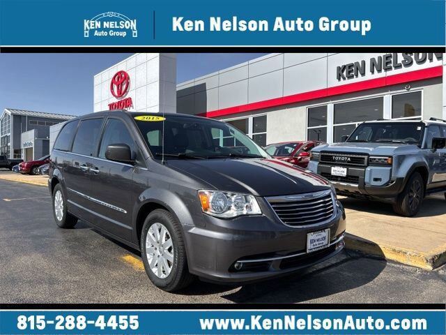 2015 CHRYSLER Town and Country