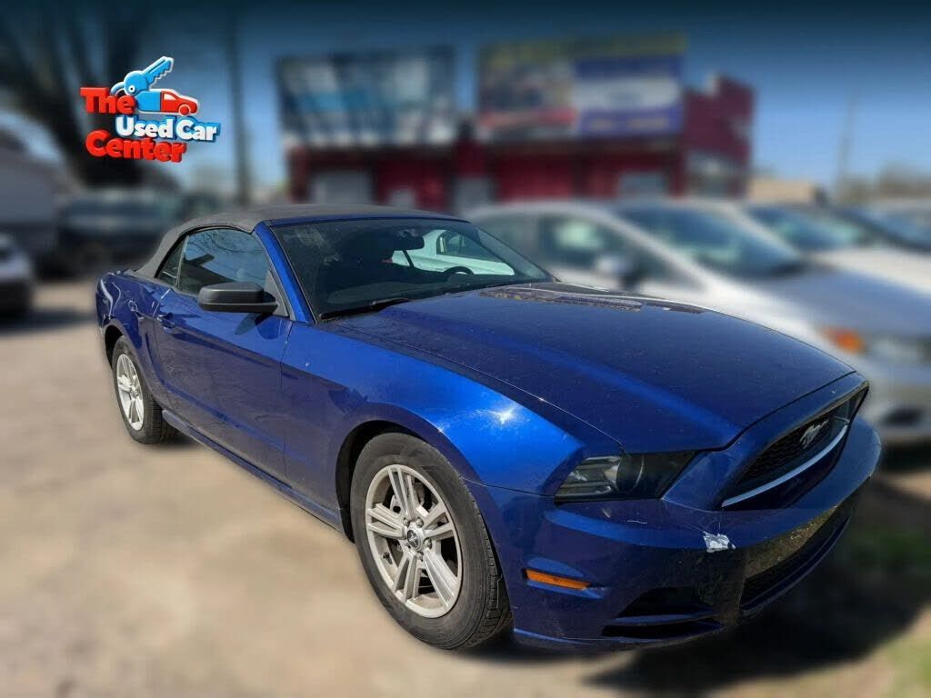 2013 FORD Mustang