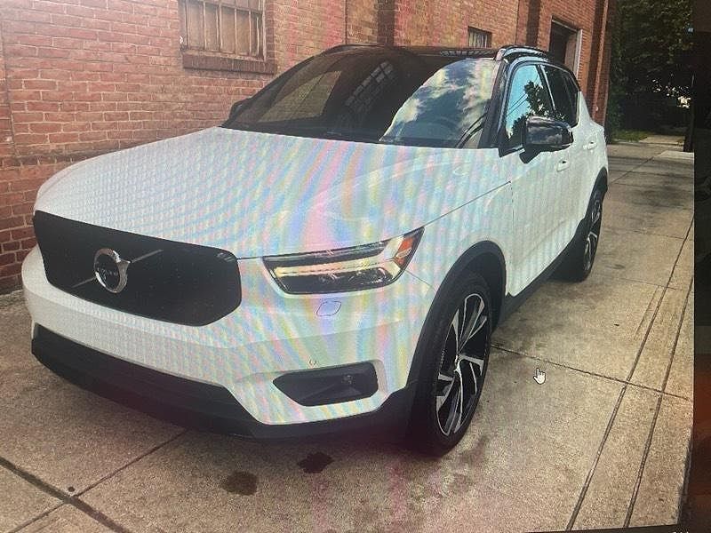 2020 VOLVO XC40