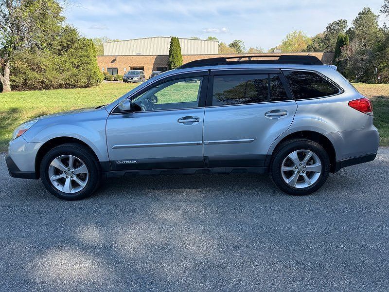 2013 SUBARU Outback