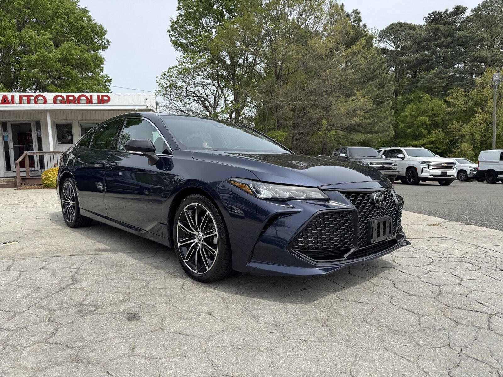 2019 TOYOTA Avalon