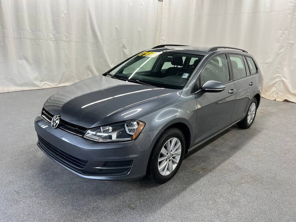 2017 VOLKSWAGEN Golf SportWagen