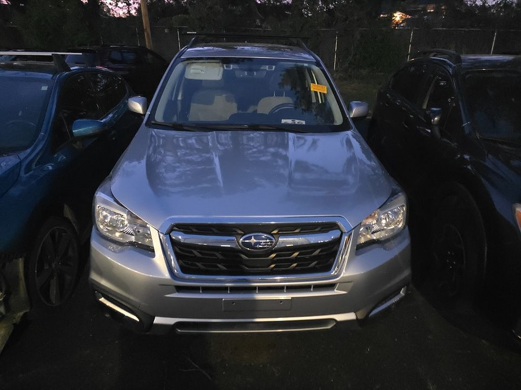 2018 SUBARU Forester