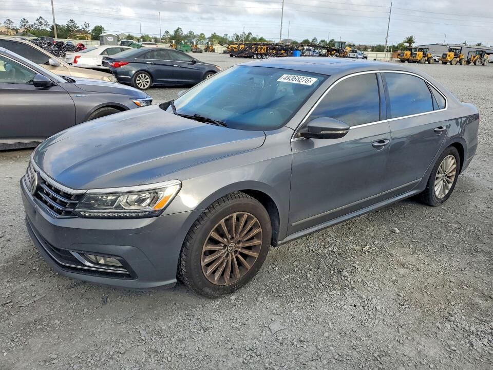2017 VOLKSWAGEN Passat