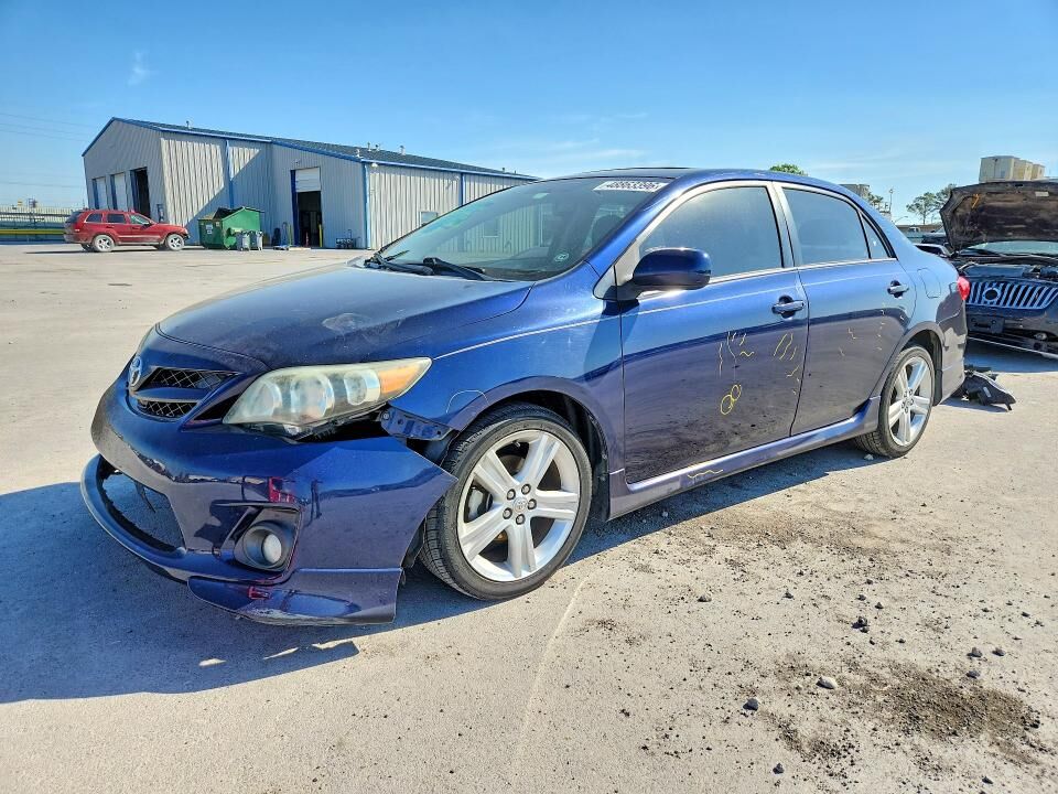 2013 TOYOTA Corolla
