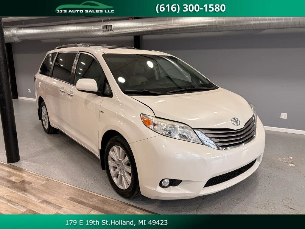 2017 TOYOTA Sienna