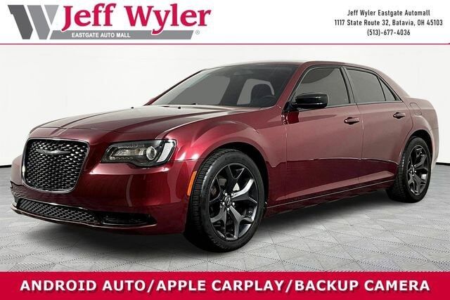 2023 CHRYSLER 300