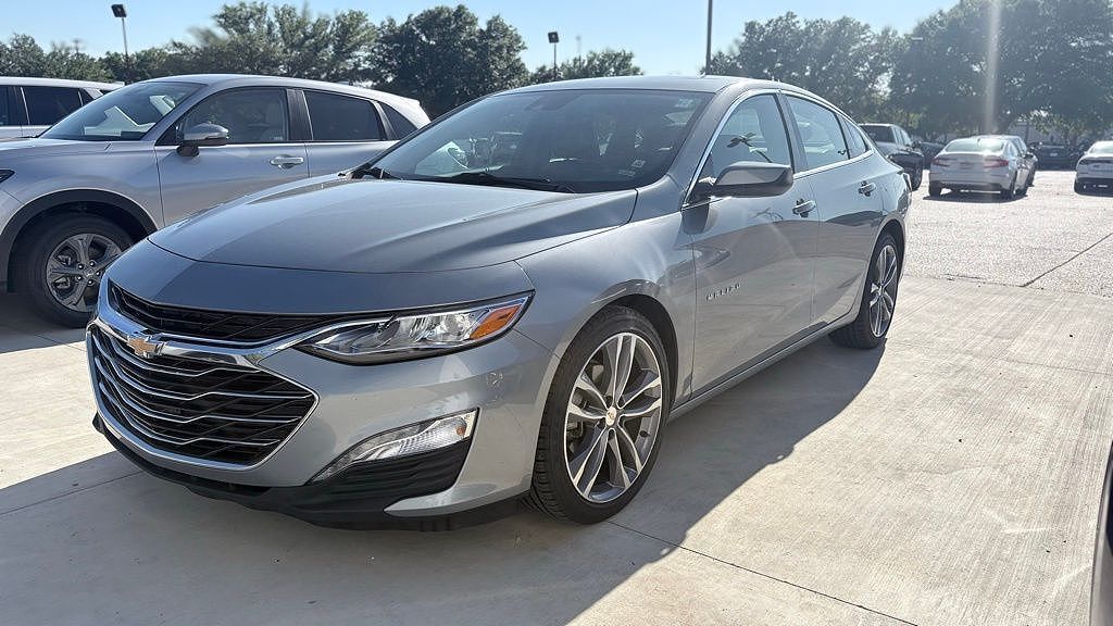 2024 CHEVROLET Malibu