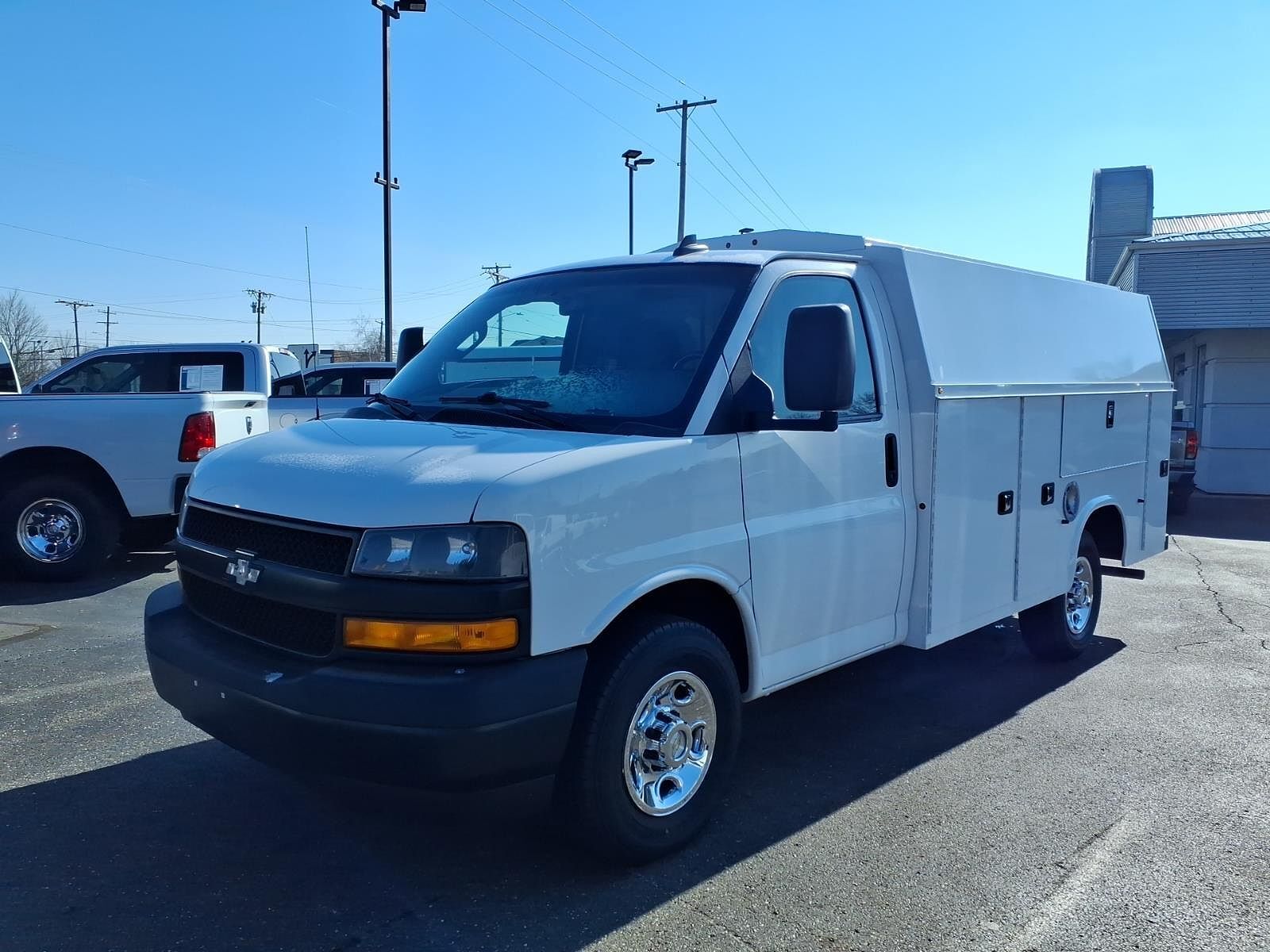 2020 CHEVROLET Express