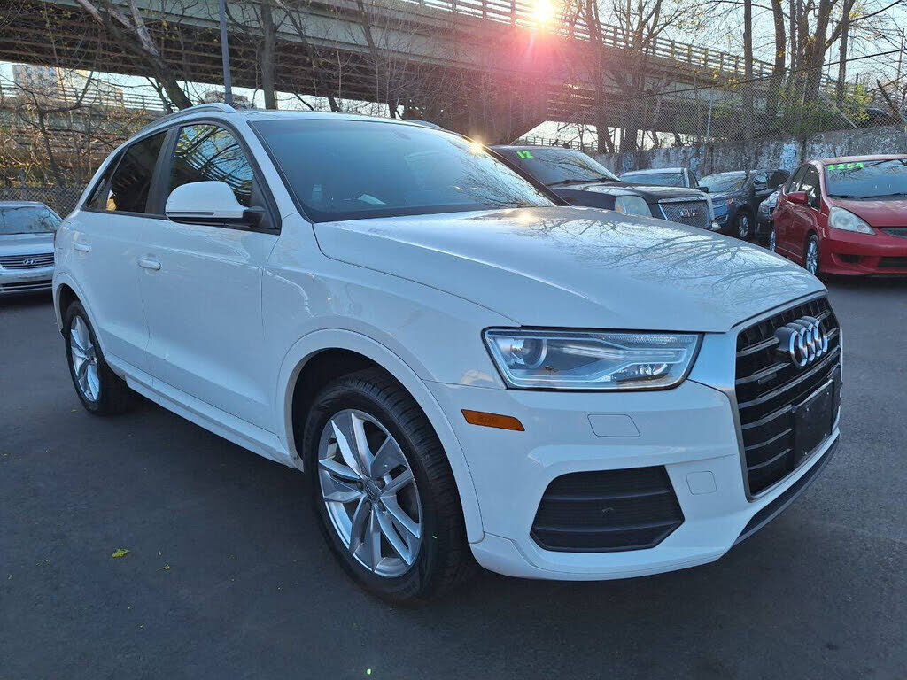 2017 AUDI Q3