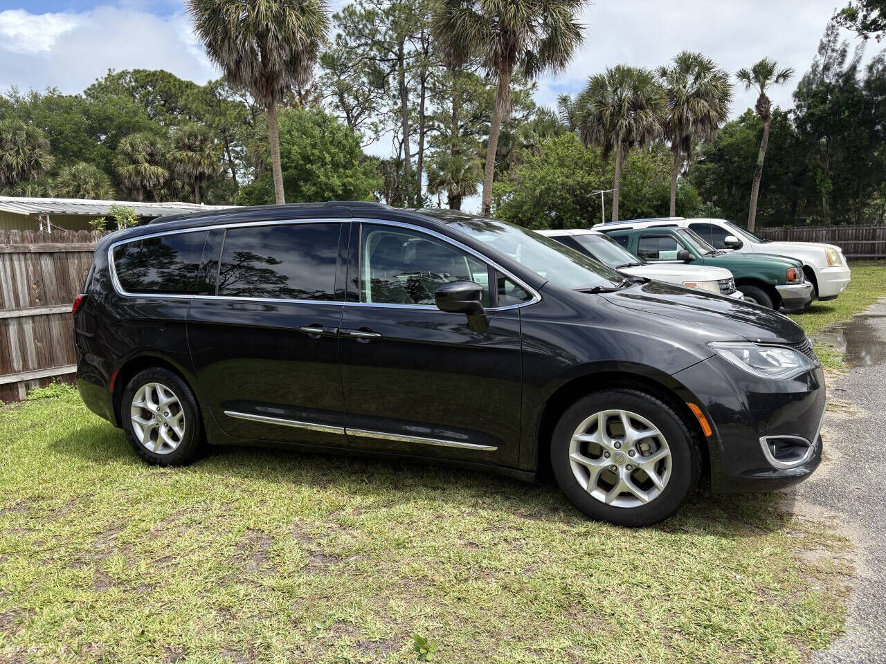 2017 CHRYSLER Pacifica
