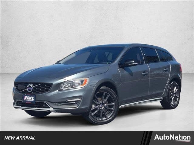 2018 VOLVO V60