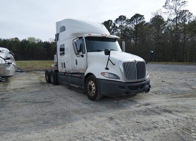 2016 INTERNATIONAL LF687