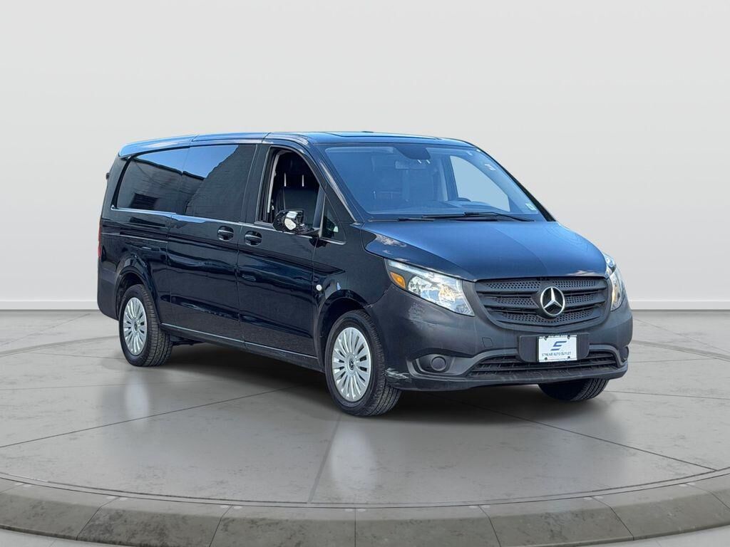 2021 MERCEDES-BENZ METRIS