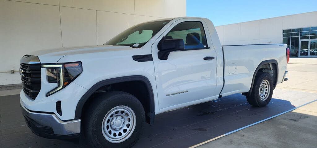 2023 GMC Sierra