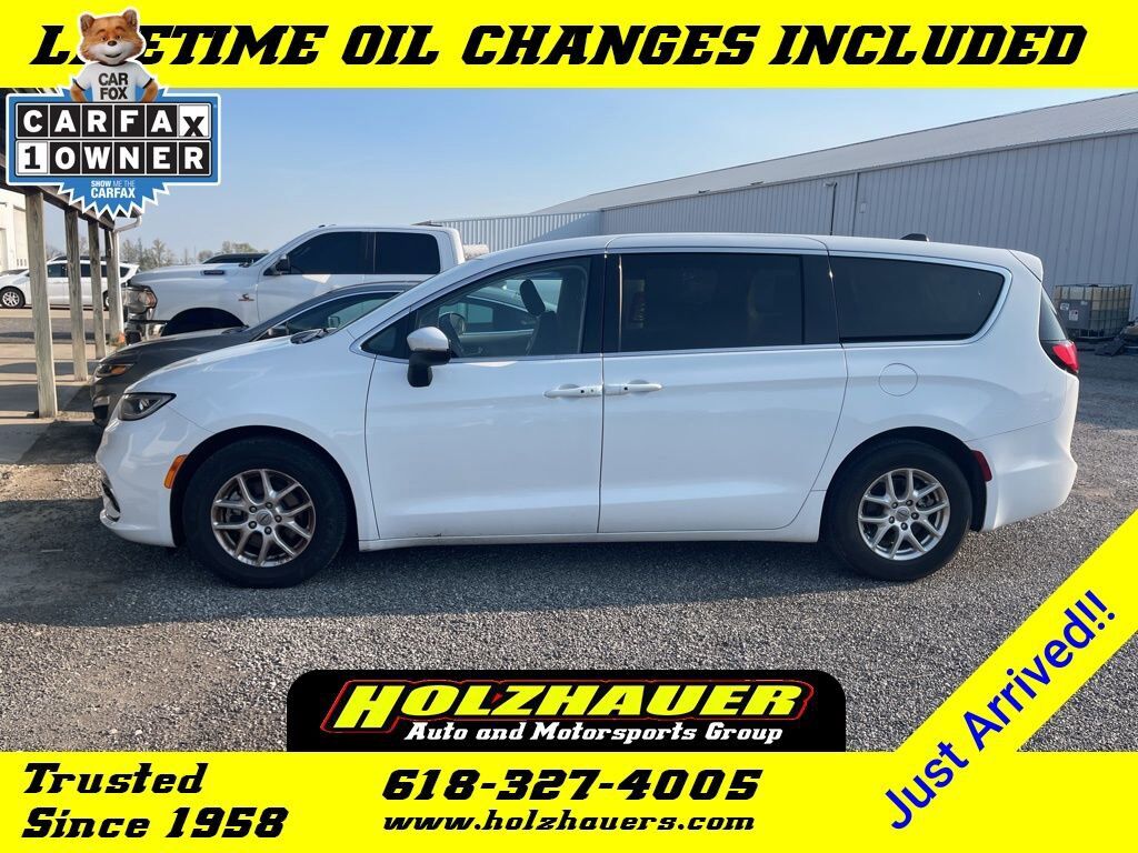 2023 CHRYSLER Pacifica