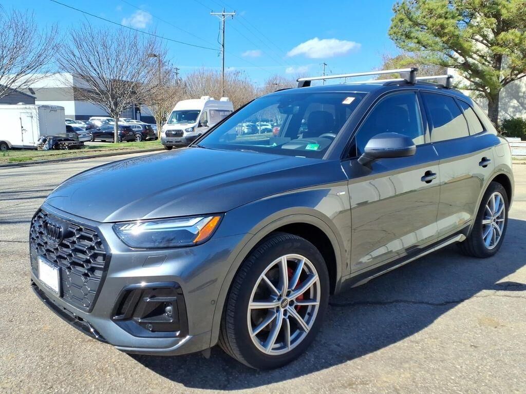 2024 AUDI Q5 e