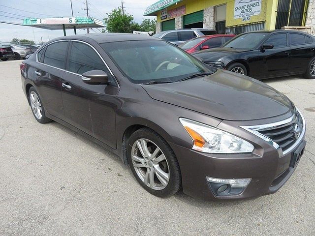 2013 NISSAN Altima