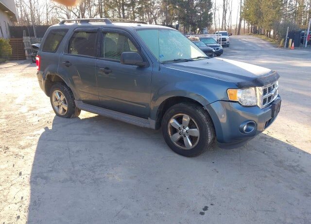 2010 FORD Escape