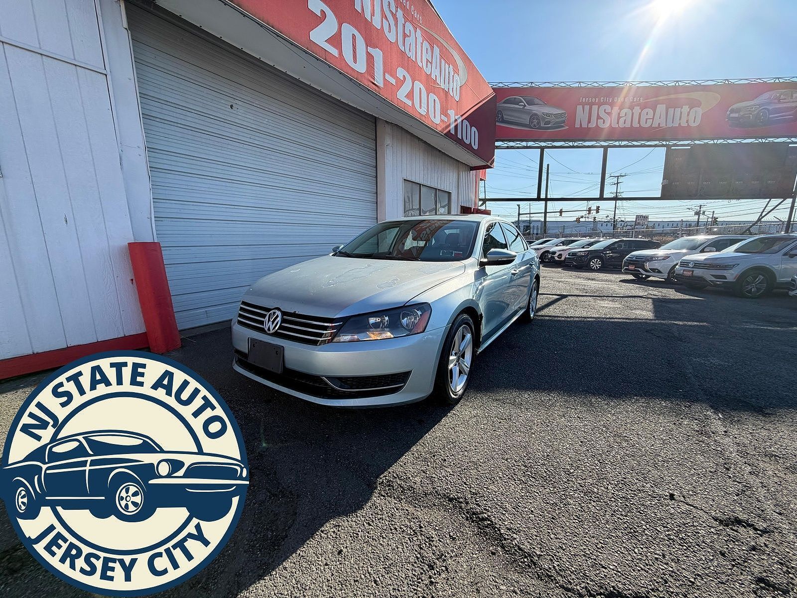 2012 VOLKSWAGEN Passat