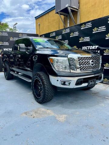 2017 NISSAN Titan