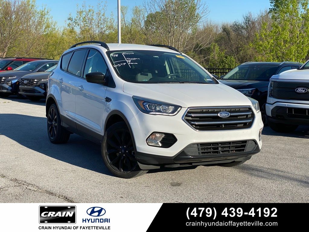 2018 FORD Escape