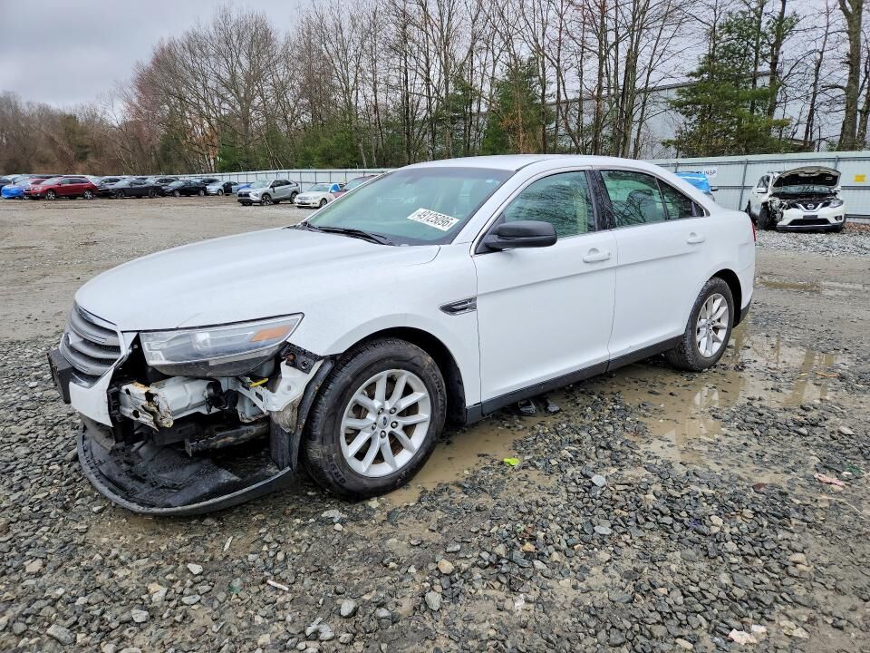 2013 FORD Taurus