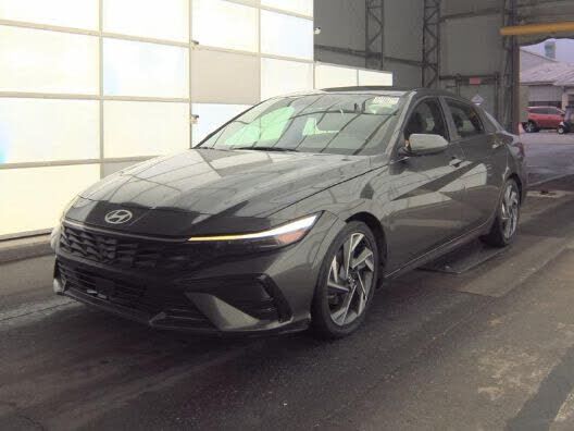 2024 HYUNDAI Elantra