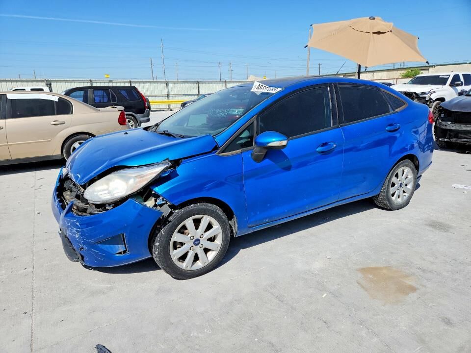 2013 FORD Fiesta