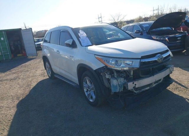 2015 TOYOTA Highlander