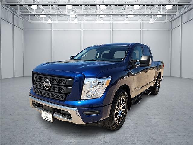 2024 NISSAN Titan