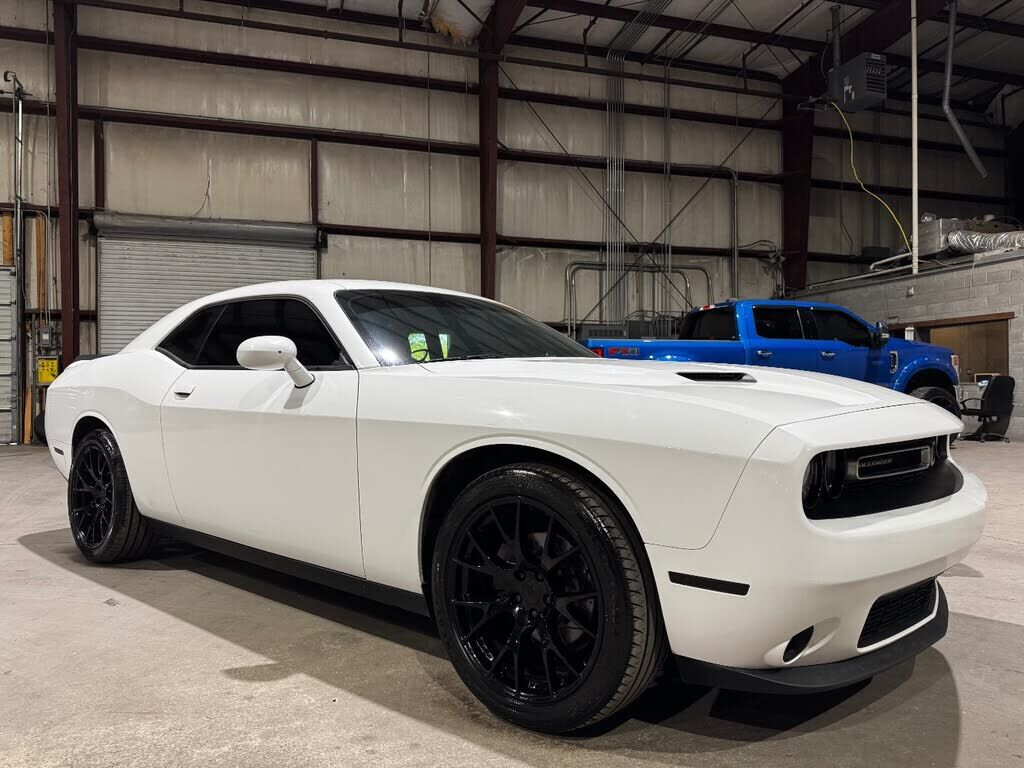 2019 DODGE Challenger