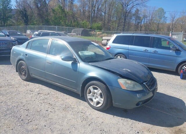 2002 NISSAN Altima