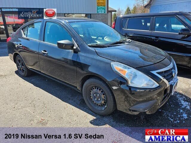 2019 NISSAN Versa