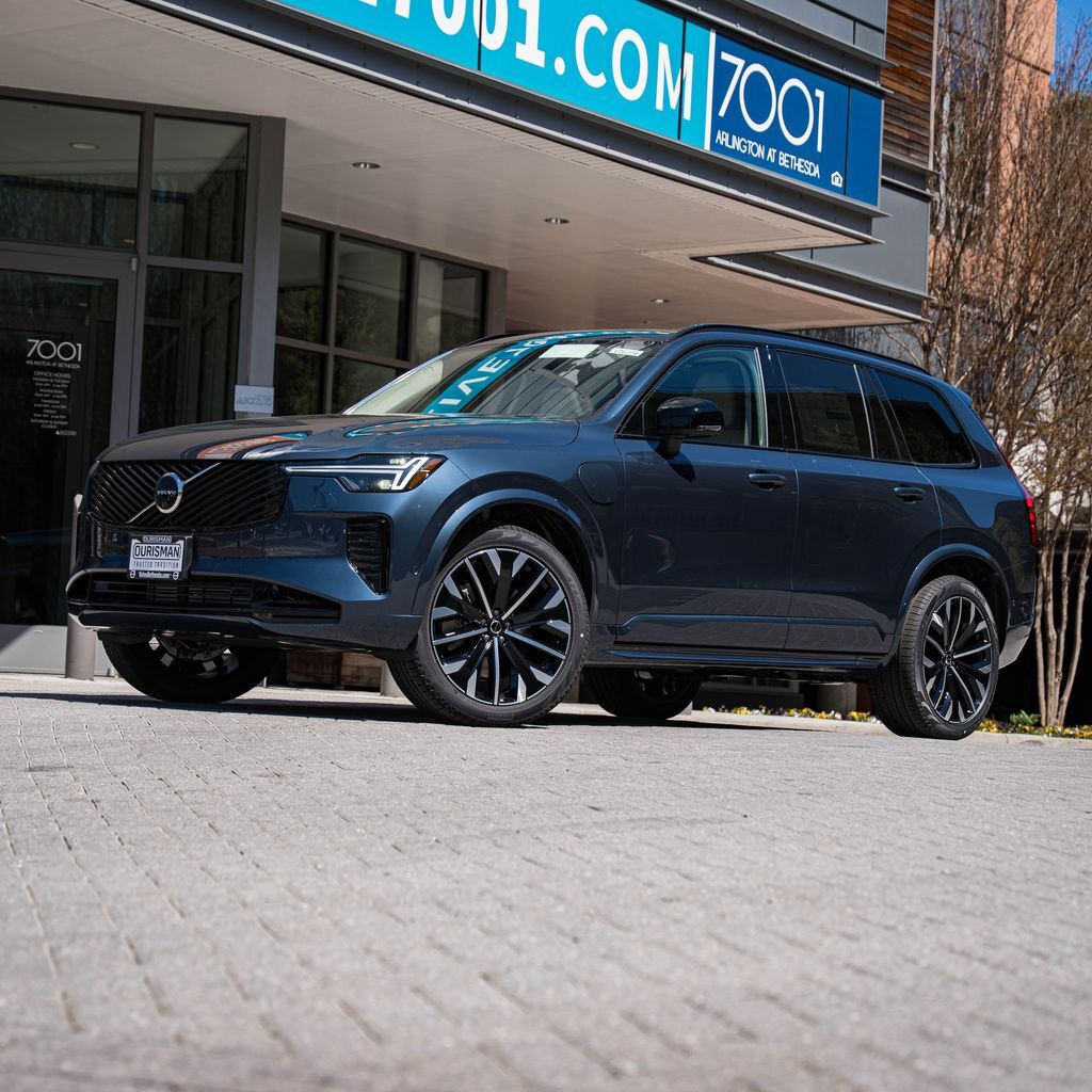 2026 VOLVO XC90